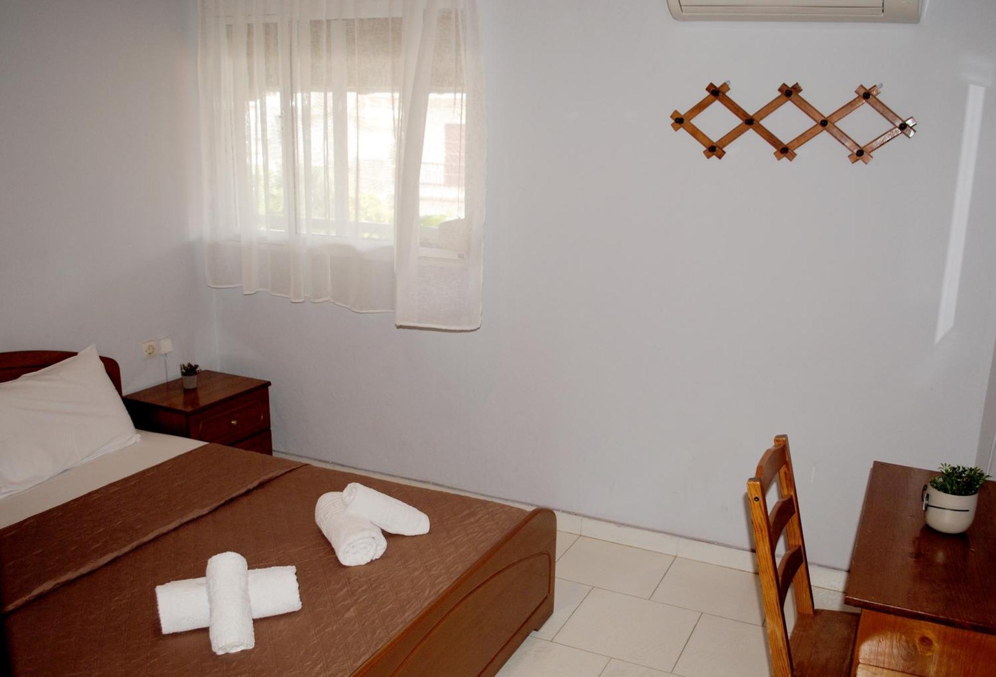 Artemis Apartments Paralia Dionysiou Exterior foto